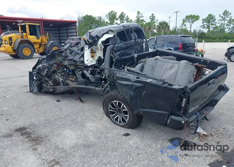 2011 Toyota Tacoma Base V6 from USA, damaged, VIN 3TMLU4EN3BM078804